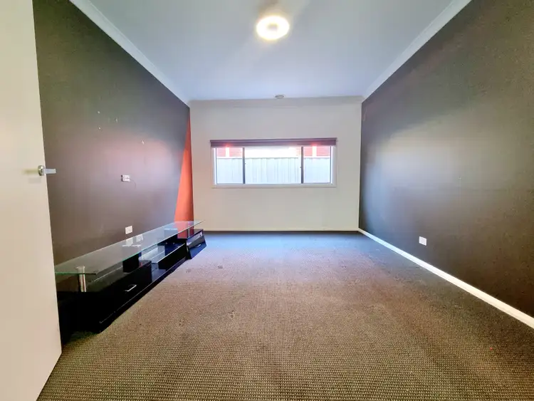 Fifth view of Homely house listing, 12 Stoneford Chase, Weir Views VIC 3338