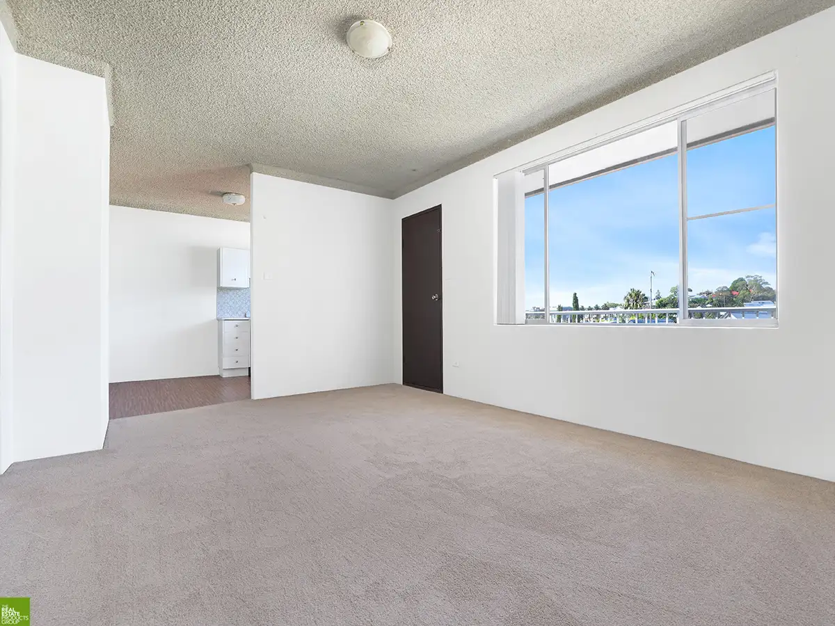 Main view of Homely apartment listing, 4/37 Osborne Street, Wollongong NSW 2500