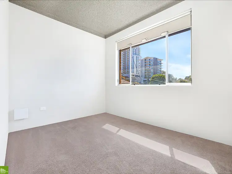 Fifth view of Homely apartment listing, 4/37 Osborne Street, Wollongong NSW 2500