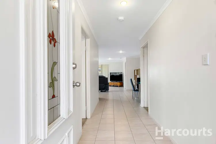 5 Grantala Court, Eli Waters QLD 4655