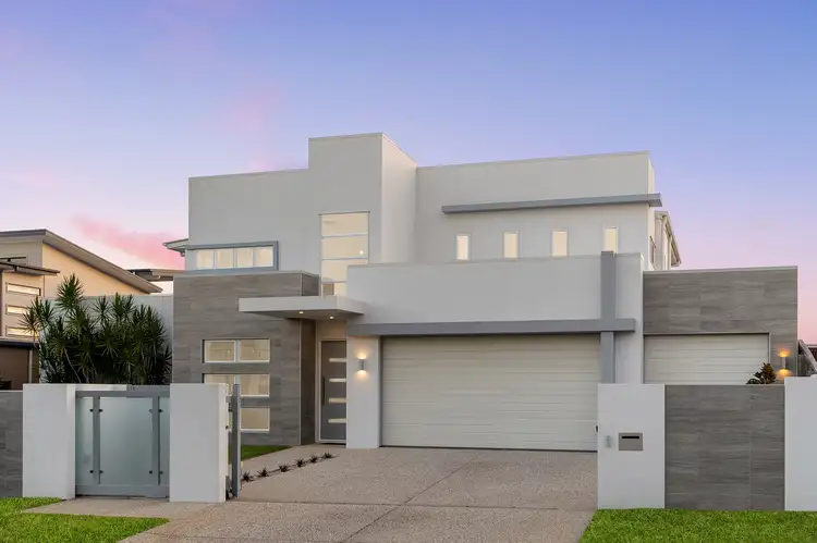 8 Nadine Crescent, Thornlands QLD 4164