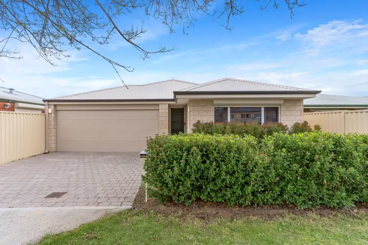 1 Chisholm Circle, Seville Grove WA 6112