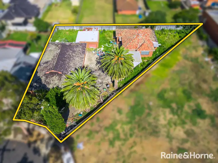 Fifth view of Homely house listing, 11 Marsden Crescent, St Albans VIC 3021