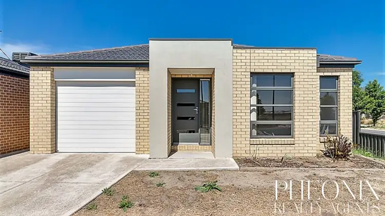 2 Romek Way, Truganina VIC 3029