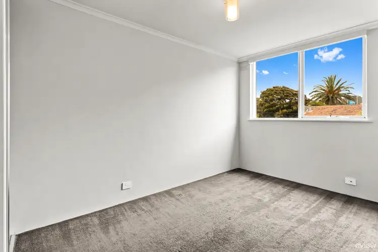 Fifth view of Homely unit listing, 2/402 Nepean Highway, Frankston VIC 3199