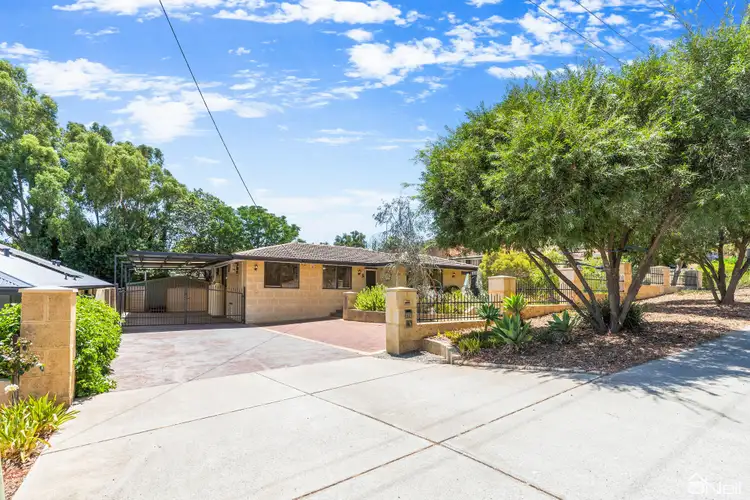 52 Martin Street, Kelmscott WA 6111