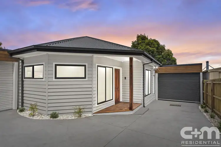 2/67 View Street, Glenroy VIC 3046