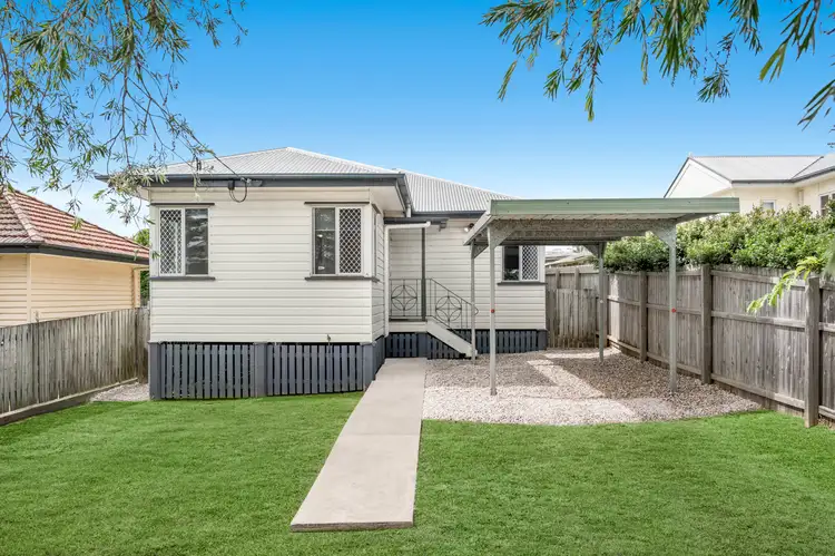 46 Rodney Street, Wynnum West QLD 4178