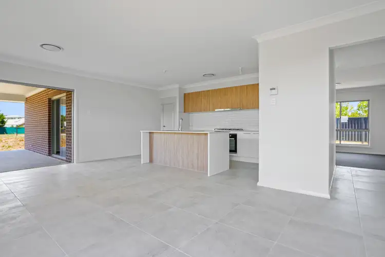 Fifth view of Homely house listing, 8 Jockey Court, Goulburn NSW 2580