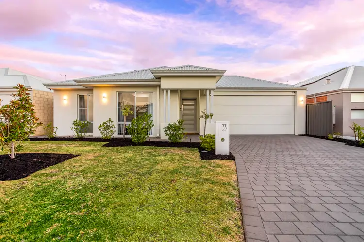 33 Robson Avenue, Hilbert WA 6112