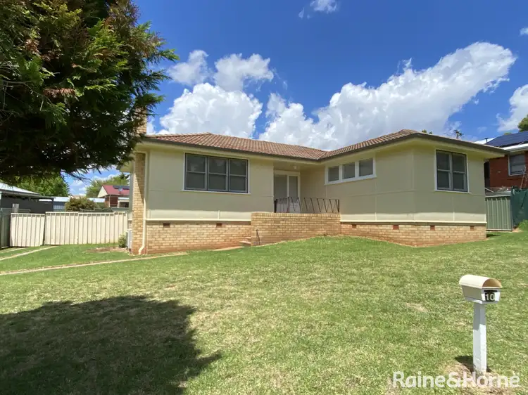10 Garema Road, Orange NSW 2800