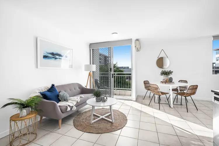 Third view of Homely unit listing, 14/89A Bay Terrace, Wynnum QLD 4178