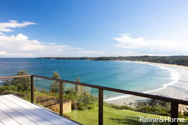 233 Mitchell Parade, Mollymook Beach NSW 2539