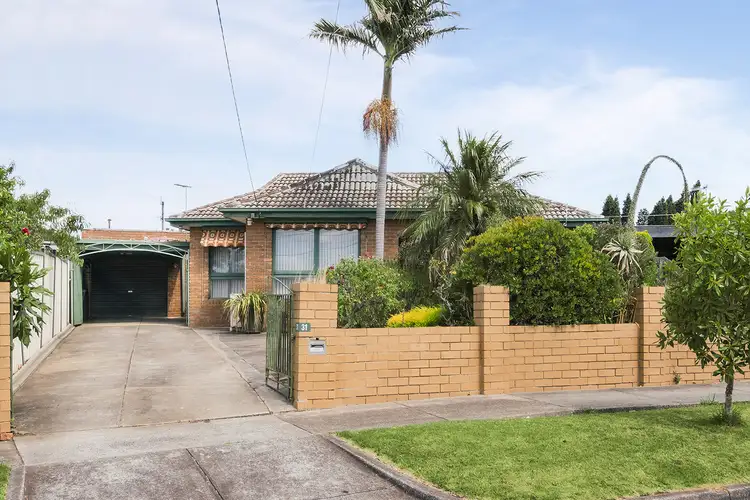 31 Lockton Avenue, Reservoir VIC 3073