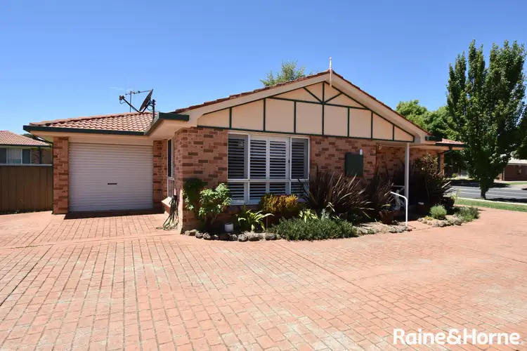 Main view of Homely villa listing, 2/111 Matthews Avenue, Orange NSW 2800