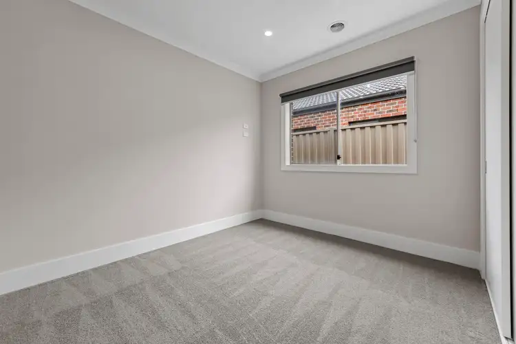 Fourth view of Homely house listing, 8 Stephanie Way, Harkness VIC 3337