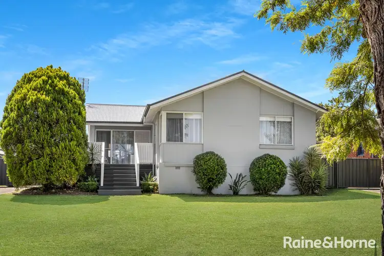 9 Wondalga Crescent, Nowra NSW 2541
