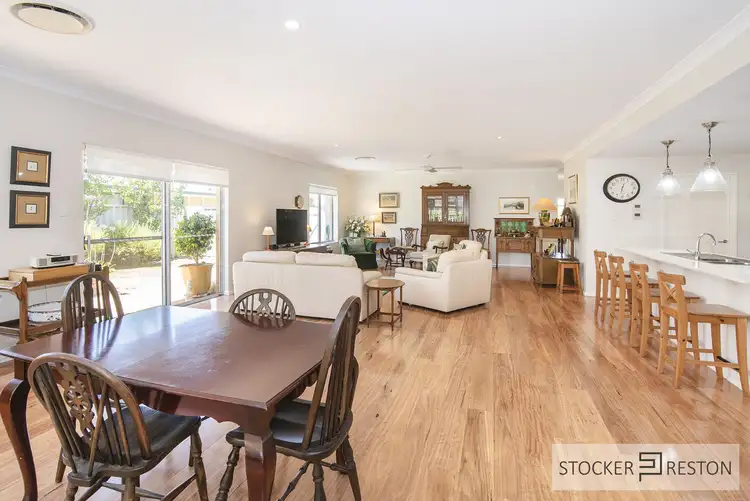 Sixth view of Homely house listing, 3 Cezanne Way, Yalyalup WA 6280