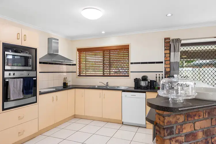 Third view of Homely house listing, 9 Cunningham Court, Wynnum West QLD 4178