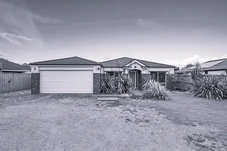 16 Dryandra Place, Cranbourne VIC 3977