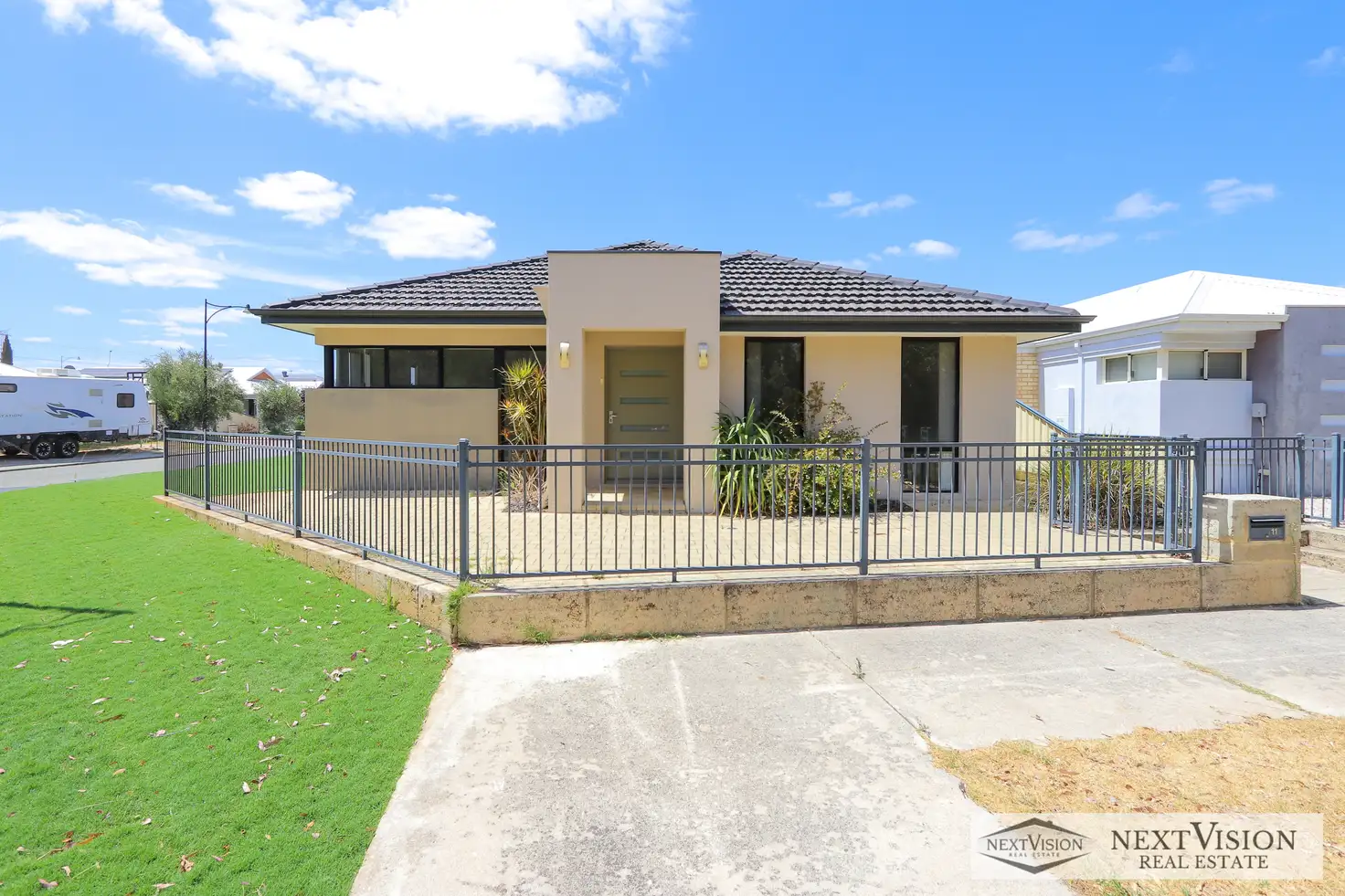 Main view of Homely house listing, 11 Oakridge Meander, Success WA 6164