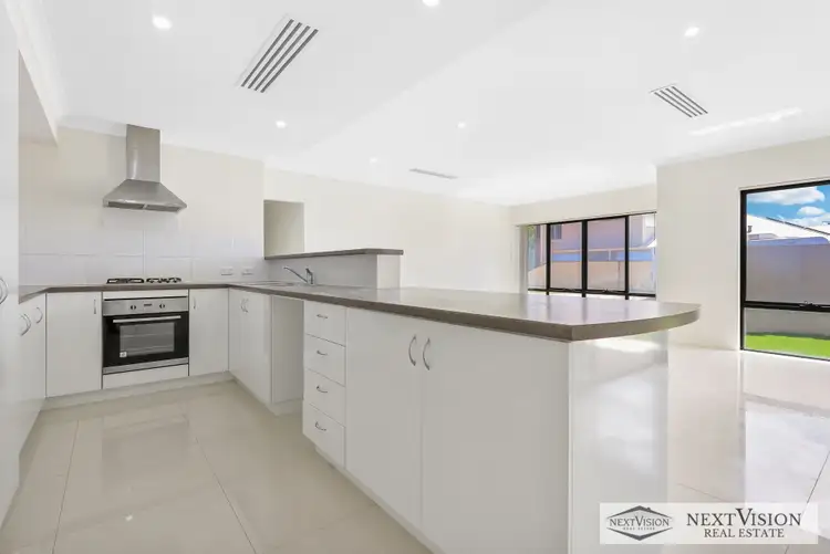 Sixth view of Homely house listing, 11 Oakridge Meander, Success WA 6164