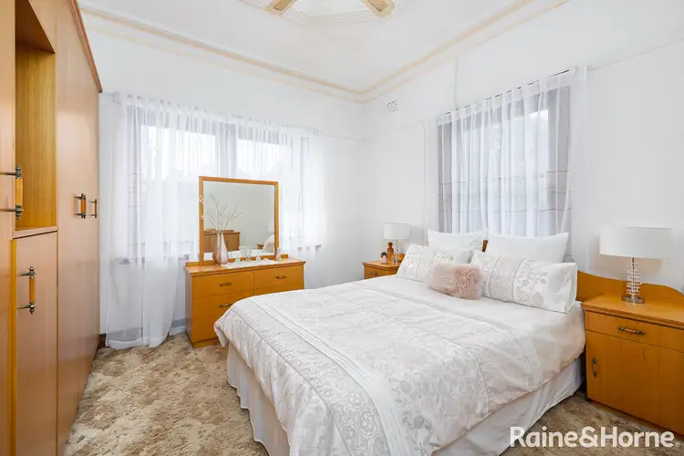 Fifth view of Homely house listing, 28 Trevor Street, Turvey Park NSW 2650