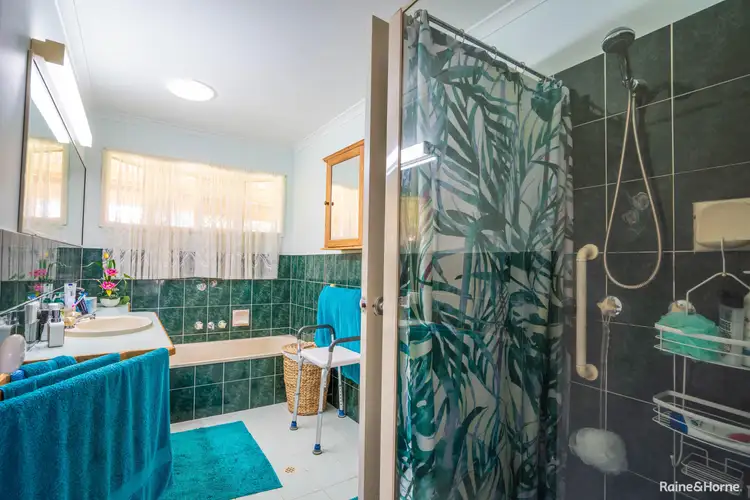 Sixth view of Homely house listing, 2 Banksia Park Dr, Scarness QLD 4655