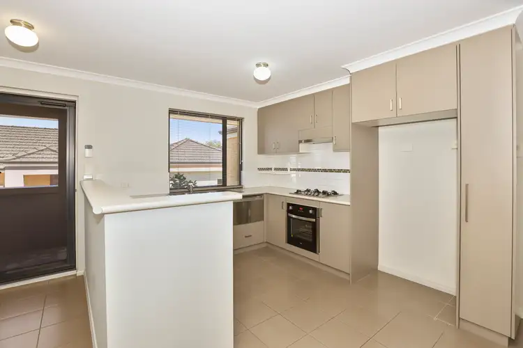 Fourth view of Homely house listing, 9/4 L'Aquila Circle, Beeliar WA 6164