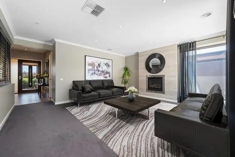 Fifth view of Homely house listing, 2 View Hill Drive, Traralgon VIC 3844