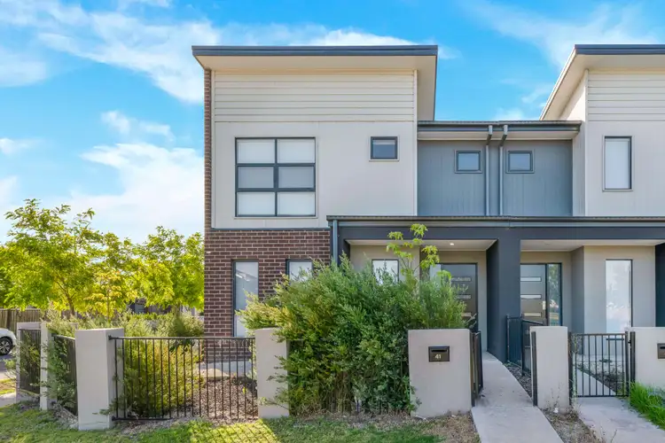 41 Spearmint Boulevard, Manor Lakes VIC 3024