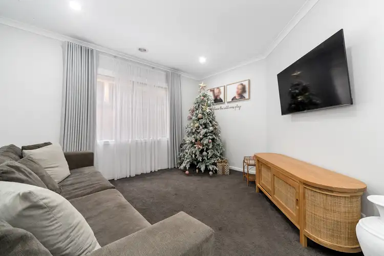 Fifth view of Homely house listing, 7 Scorchin Drive, Cranbourne South VIC 3977