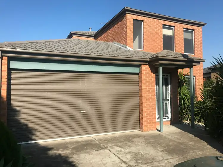 17 Brushwood Circuit, Roxburgh Park VIC 3064