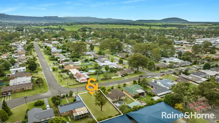 12 Park Road, Nowra NSW 2541
