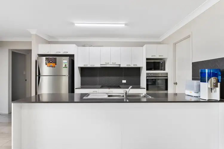 Sixth view of Homely house listing, 7 Scribbly Gum Court, Boronia Heights QLD 4124