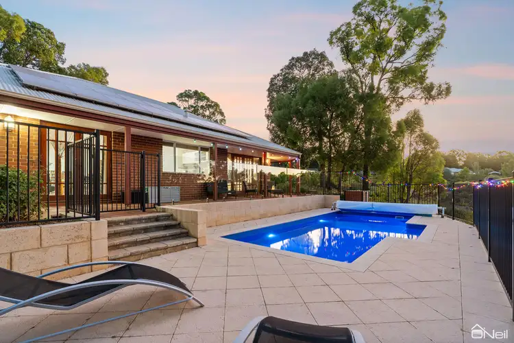 8 Henty Lookout, Roleystone WA 6111