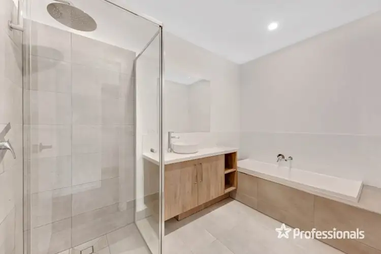 Sixth view of Homely unit listing, 2/12 Silver Street, Werribee VIC 3030