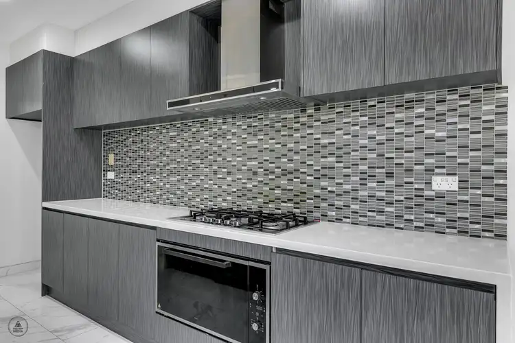 Seventh view of Homely house listing, 10 Elvire Road, Craigieburn VIC 3064