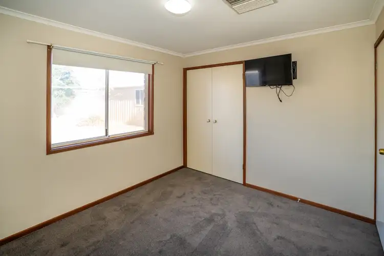 1A Nilma Avenue, Mount Austin NSW 2650