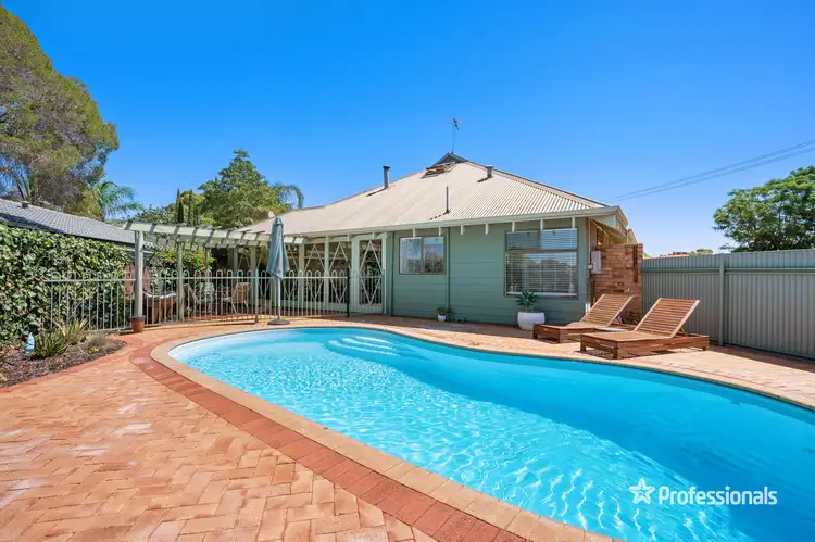 1 Littlewood Place, West Lamington WA 6430