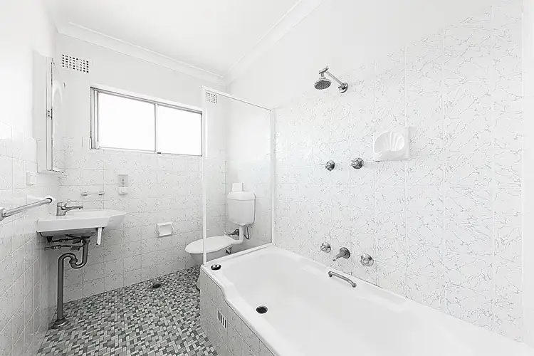 Third view of Homely apartment listing, 5/41 Mascot Drive, Eastlakes NSW 2018
