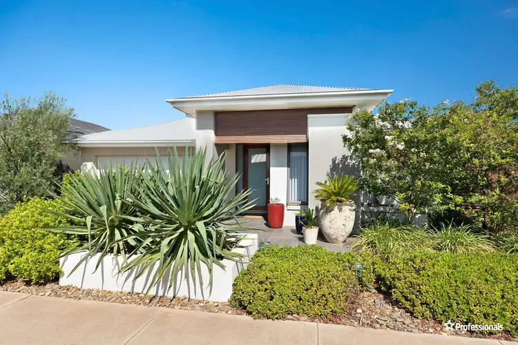 19 Timbarra Drive, Werribee VIC 3030