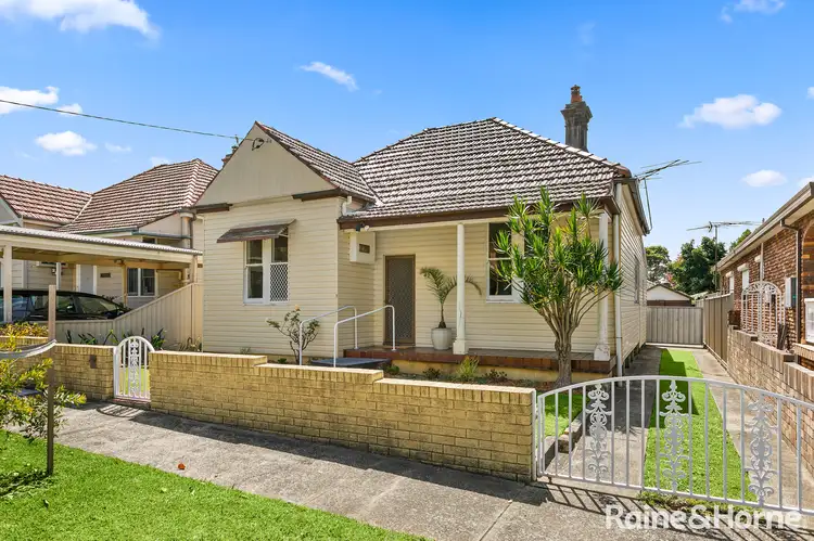 42 Fleet Street, Carlton NSW 2218