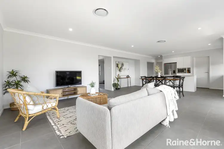 Sixth view of Homely house listing, 2 Grenache Crescent, Cliftleigh NSW 2321