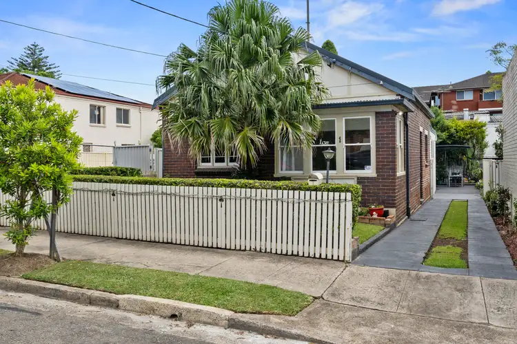 1 Brooklyn Street, Strathfield South NSW 2136