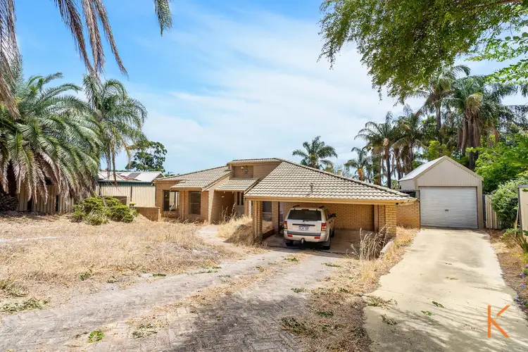 Second view of Homely house listing, 10 Ferntree Close, Thornlie WA 6108