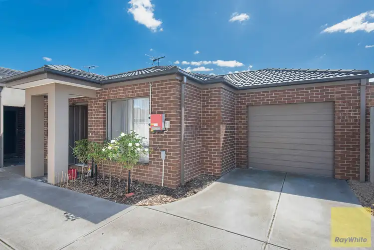 2/74 Lennon Boulevard, Point Cook VIC 3030