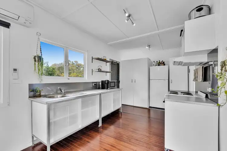 Sixth view of Homely house listing, 4 Beck Street, Clontarf QLD 4019