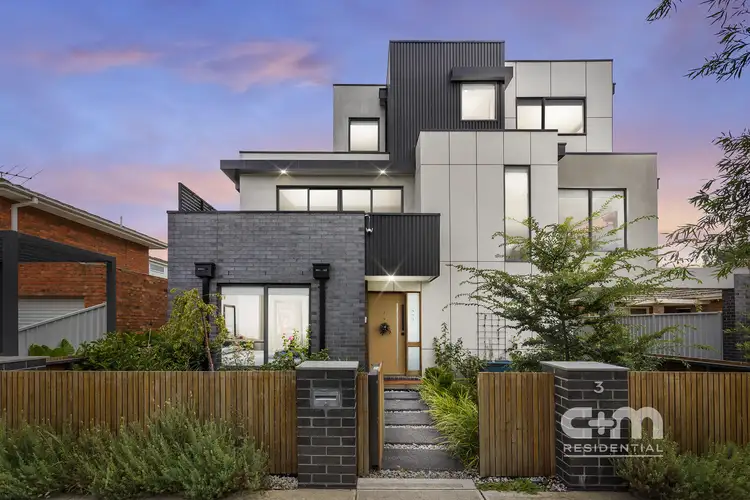 1/3 McCracken Avenue, Pascoe Vale VIC 3044