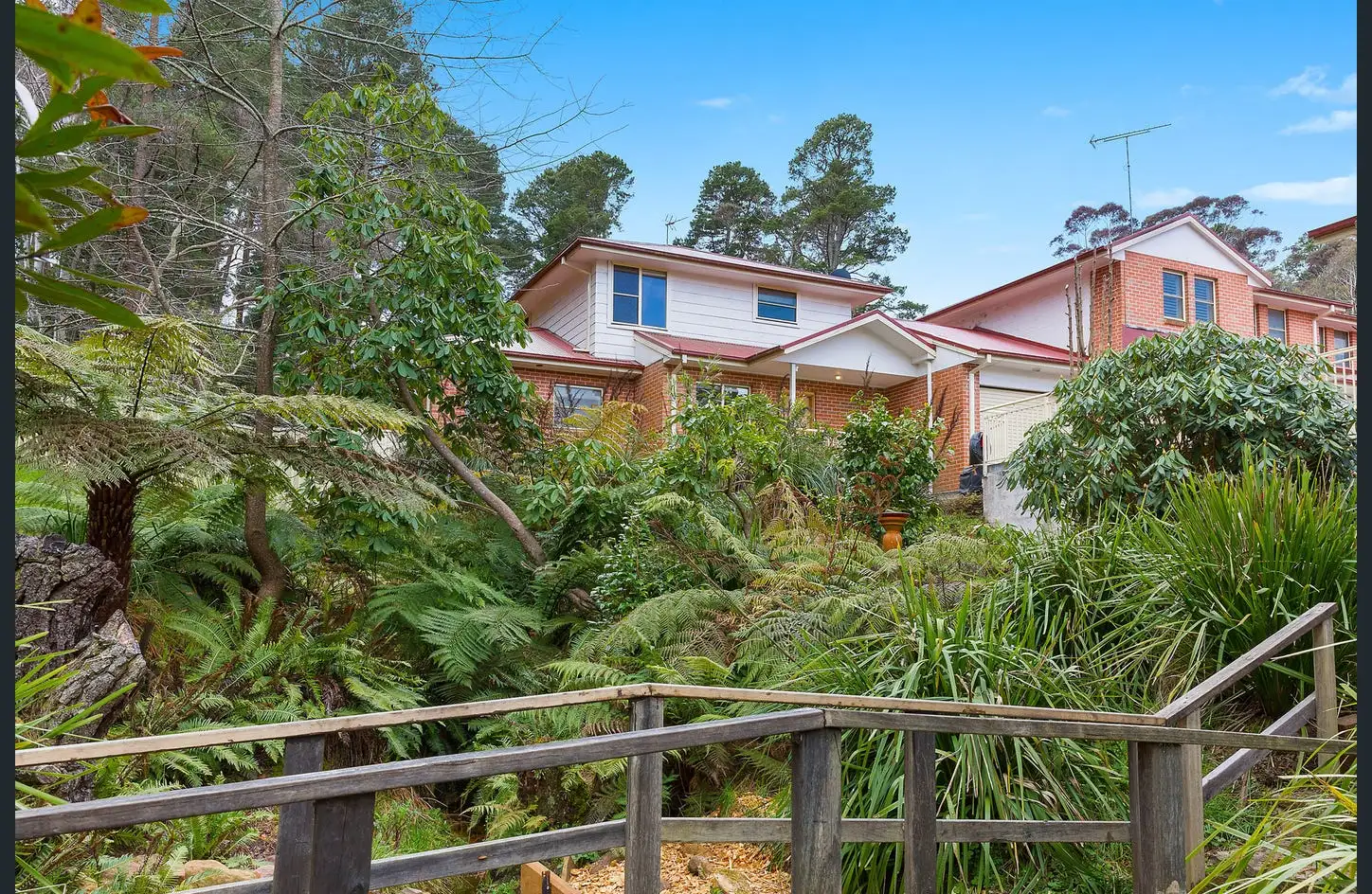 Main view of Homely townhouse listing, 8/5 Wascoe Street, Leura NSW 2780